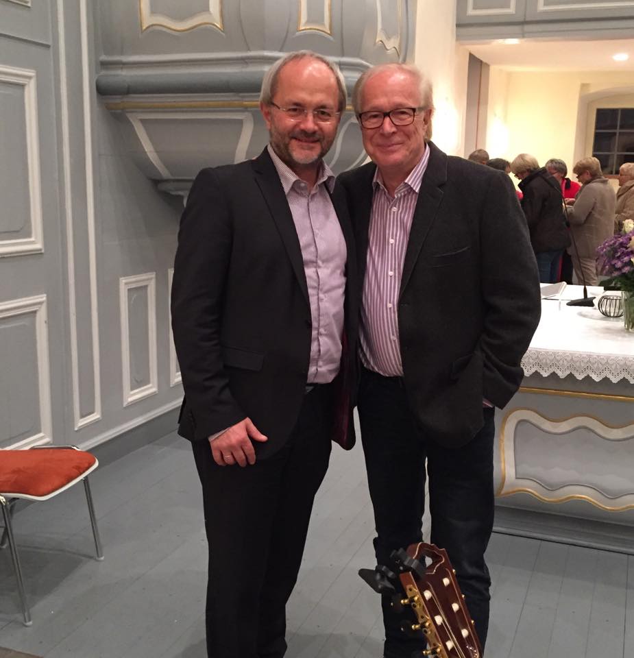 Mit Jürgen Werth heute Abend nach seinem wirklich tollen Lieder- und Textabend bei uns in der Burbacher Kirche